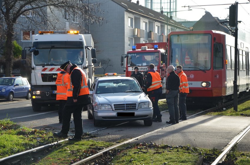 VU Koeln PKW Bahn Amsterdamerstr Friedrich Karlstr P099.JPG